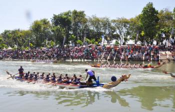 Riau Kembali Juarai Lomba Dayung International